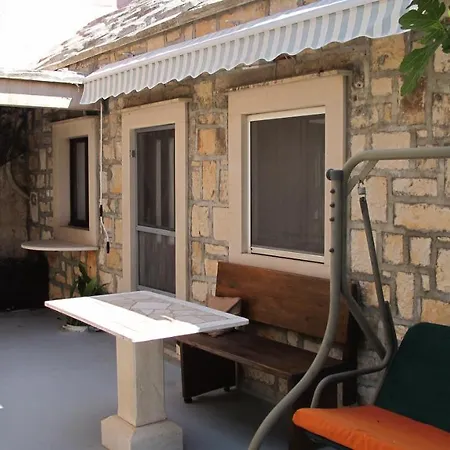Ursic Apartment *